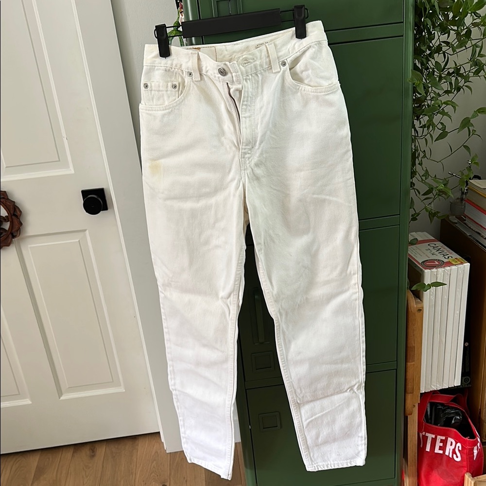Levi's White Straight Jeans Classic Fit